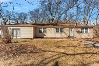 2418 Woodward St, Portage, IN 46368