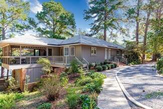 46 Pine Ridge Dr, Whispering Pines, NC 28327