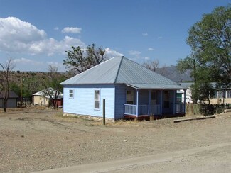 736 E 7th St, Cimarron, NM 87714