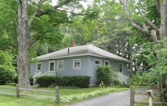 3 Pinecrest Ln, Dover, NH 03820