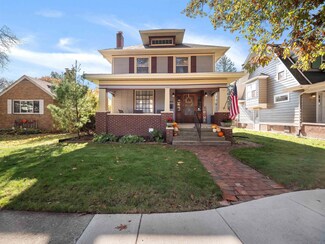 1105 W Oakdale Dr, Fort Wayne, IN 46807
