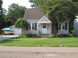 1606 38th St NW, Canton, OH 44709