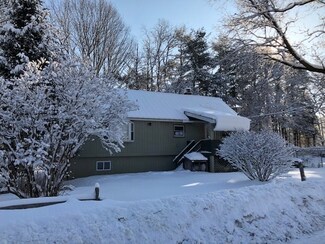 238 Depot St, Hartford, VT 05001