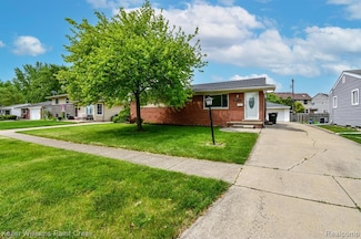 33755 Newport Dr, Sterling Heights, MI 48310