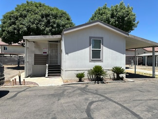 820 S Chinowth St Unit 98, Visalia, CA 93277