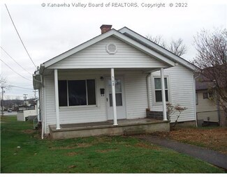 508 5th St, Nitro, WV 25143