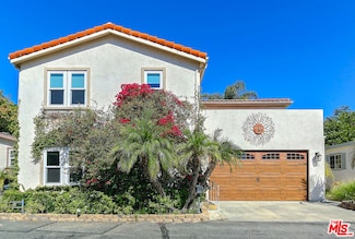 117 Navajo Ln, Topanga, CA 90290