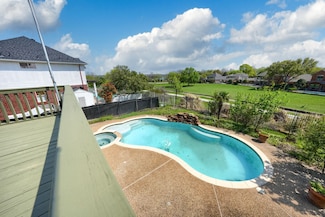 8418 Bridgewater Dr, Rowlett, TX 75088