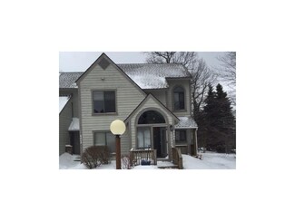 5101 Summit Dr, Somerset, PA 15501