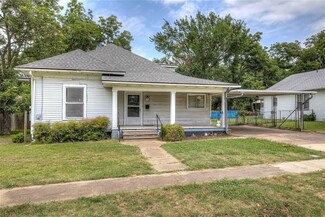 504 W Main St, Honey Grove, TX 75446