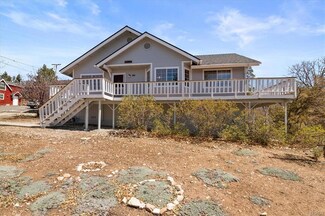 1019 Fawnskin Dr, Fawnskin, CA 92333