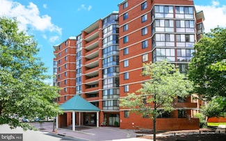 1001 N Randolph St Unit 1007, Arlington, VA 22201