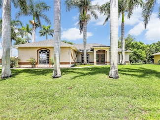 305 SE 16th Place, Cape Coral, FL 33990