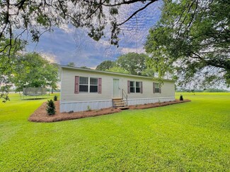108 Preston, Hazlehurst, GA 31539