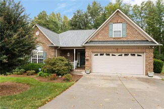 125 Meadows Edge Rd, Clemmons, NC 27012