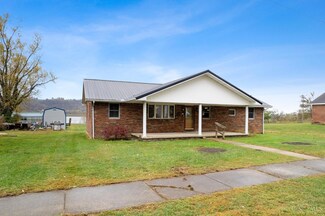 207 Washington St, Higginsport, OH 45131