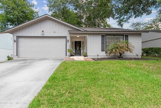 1469 Classic Oak Rd W, Jacksonville, FL 32225