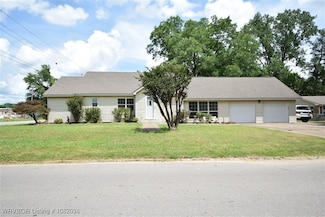 428 N Elm St, Sallisaw, OK 74955