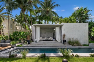 624 W 47th St, Miami Beach, FL 33140