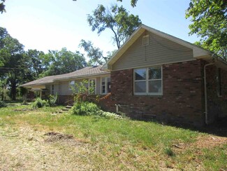 8542 N Lawrence Rd, Claremont, IL 62421