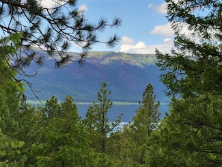 39 Stanley Dr Unit 11, Cascade, ID 83611