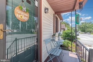 908 W Cherry St, Palmyra, PA 17078