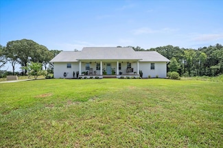 1060 Summerland Rd, Taylorsville, MS 39168