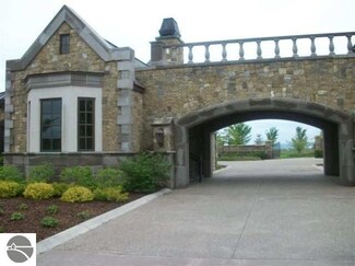 7613 Edenridge Dr Unit 169, Williamsburg, MI 49690