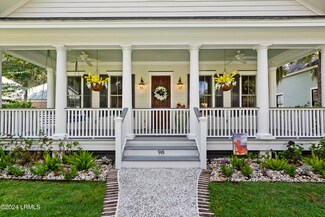 98 Ponvert Dr, Beaufort, SC 29902