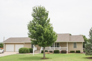 514 S Bay St, Greensburg, KS 67054