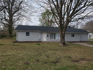 444 Chaudet Ave, East Saint Louis, IL 62206