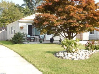 4925 Glenn Lodge Rd, Mentor, OH 44060