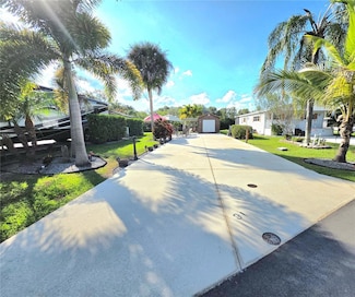 31 W Appaloosa Trail, Lake Wales, FL 33898