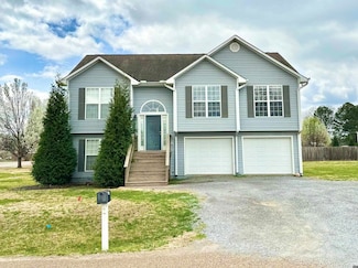 150 Lilly Pond Ln, Martin, TN 38237