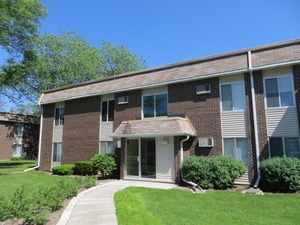 1115 Miller Ln Unit 104, Buffalo Grove, IL 60089