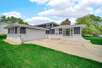 2450 Walnut Ln, Hobart, IN 46342