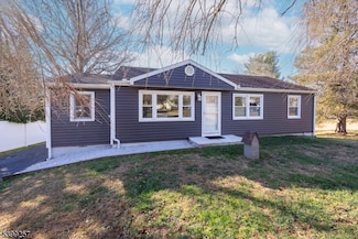 55 Robbins Rd, Branchburg, NJ 08876