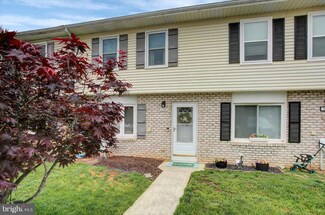 1110 Pheasant Dr N, Carlisle, PA 17013