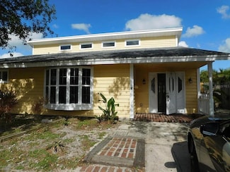 134 Honeysuckle Ln, Melbourne, FL 32901