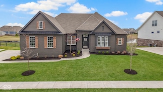 18271 Lake Winds Dr, Westfield, IN 46074