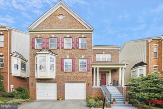 11 Hidden Forest Dr, Gaithersburg, MD 20877