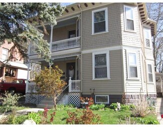 431 Chandler St, Worcester, MA 01602