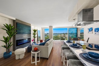 1820 Avenida Del Mundo Unit 208, Coronado, CA 92118
