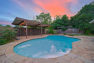 11710 Hillcroft St, Houston, TX 77035