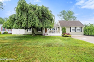 230 Cottonwood Dr, Brick, NJ 08723