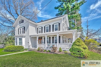 15 Stockton Ave, Jamesburg, NJ 08831