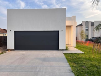 5616 Encanto Dr, Laredo, TX 78046