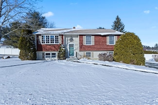 10 Marguerette St, Lewiston, ME 04240