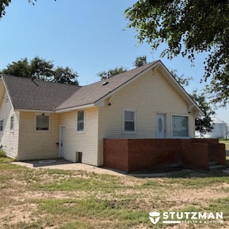 7463 S N Rd, Ulysses, KS 67880