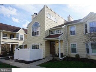 19 Dennis Ct Unit 20, Hightstown, NJ 08520